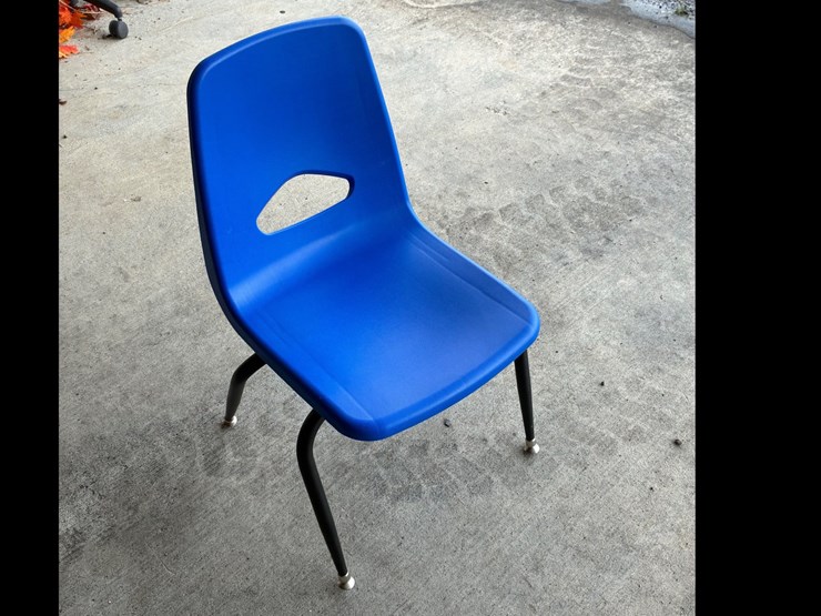 #110-•-(5)-chairs-image-1