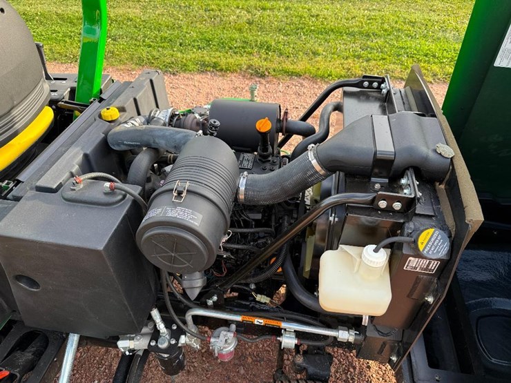 2016-john-deere-1600-turbo-image-27