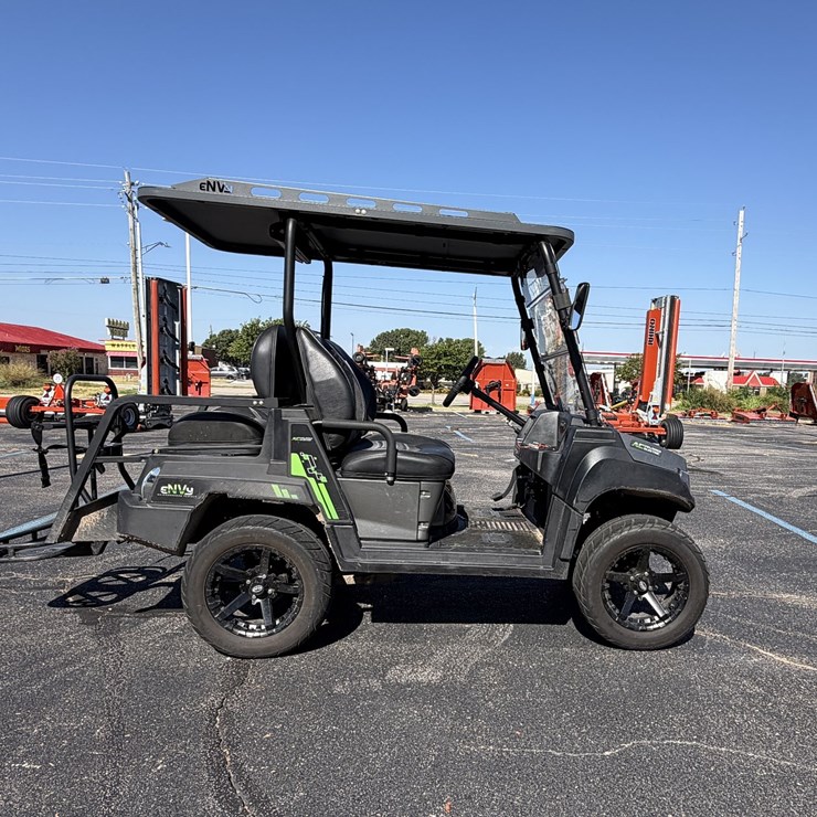 ENVY NV4 Neighborhood Vehicle
