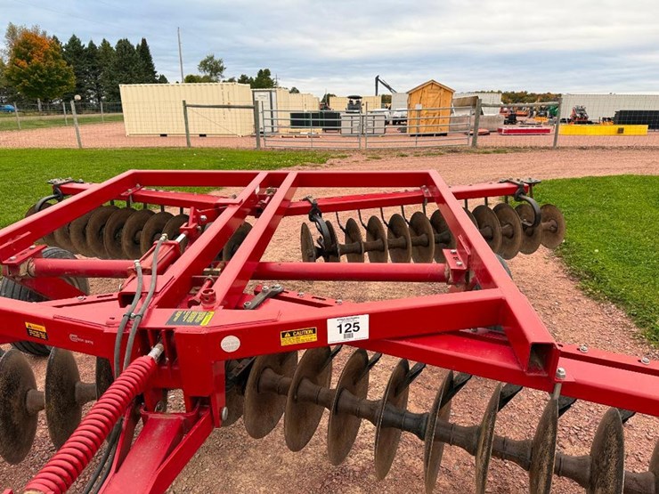 case-ih-3800-image-16
