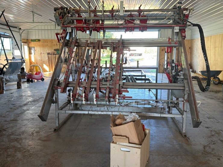 #126-•-2019-woodpecker-jr-pallet-nailer-image-2