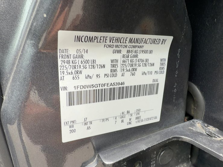 2015-ford-f550-xl-image-22