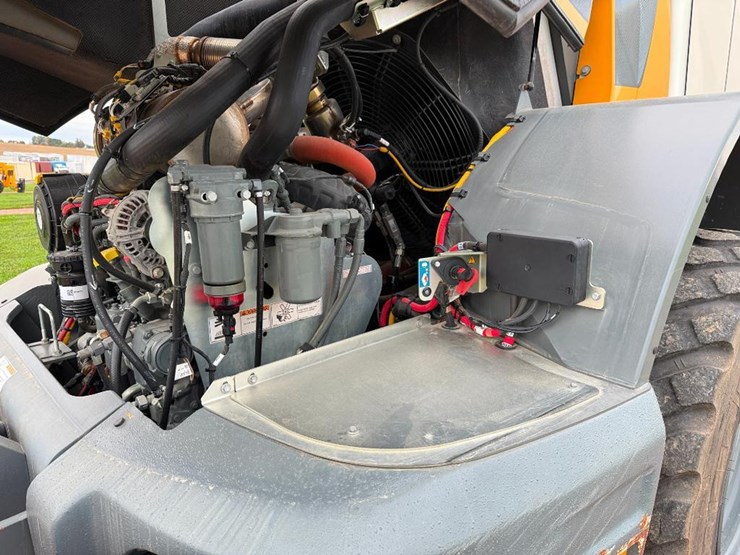 2022-liebherr-l526-image-41