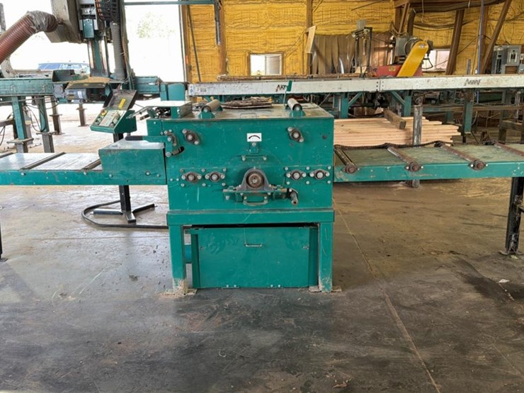 #129-•-2015-wood-mizer-eg300-multirip-edger-image-1