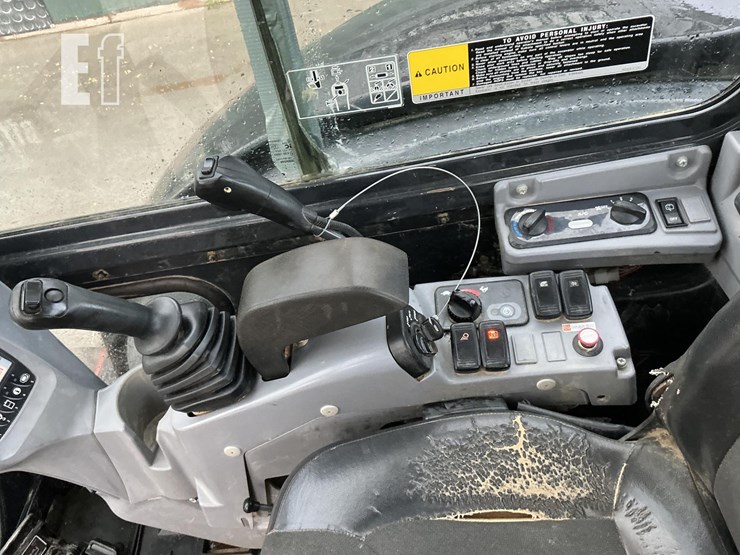 2018-kubota-kx057-4-image-16