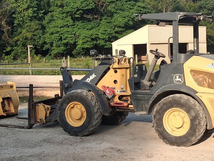 2015-deere-204k-image-2