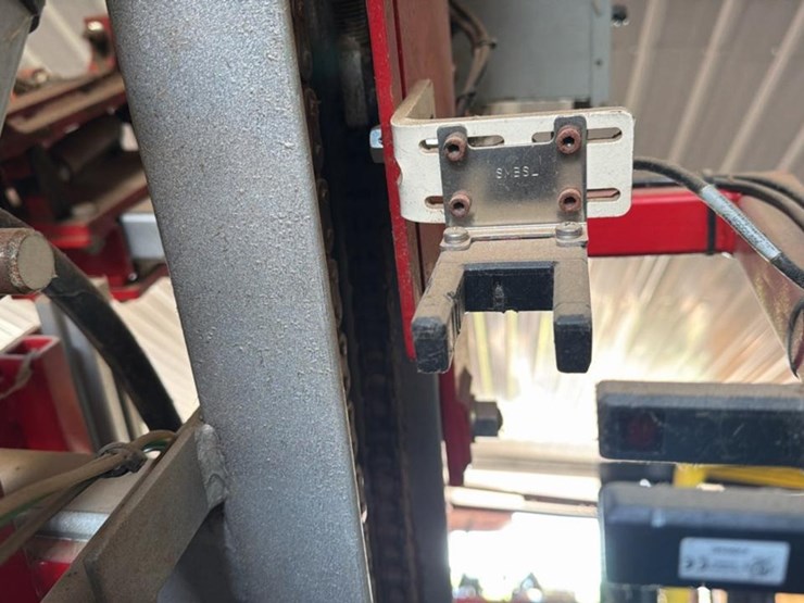 #126-•-2019-woodpecker-jr-pallet-nailer-image-30