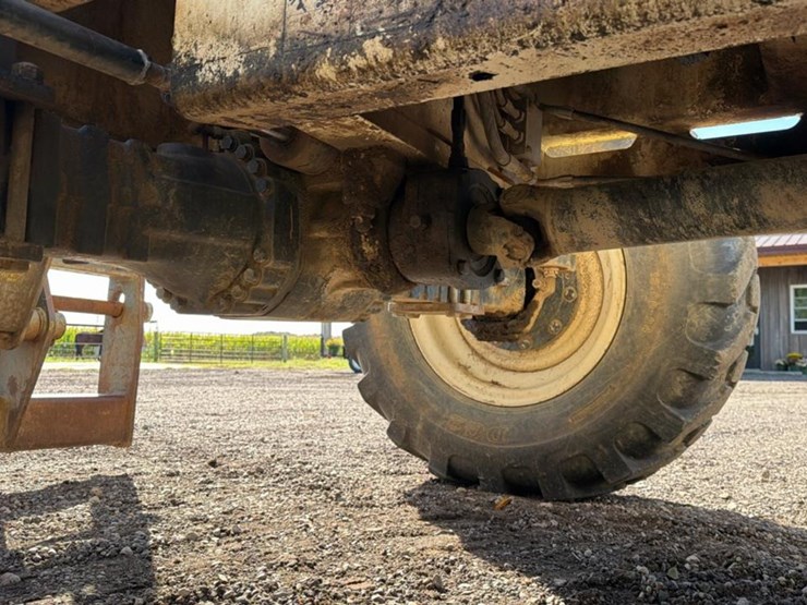 2004-terex-th644c-image-50