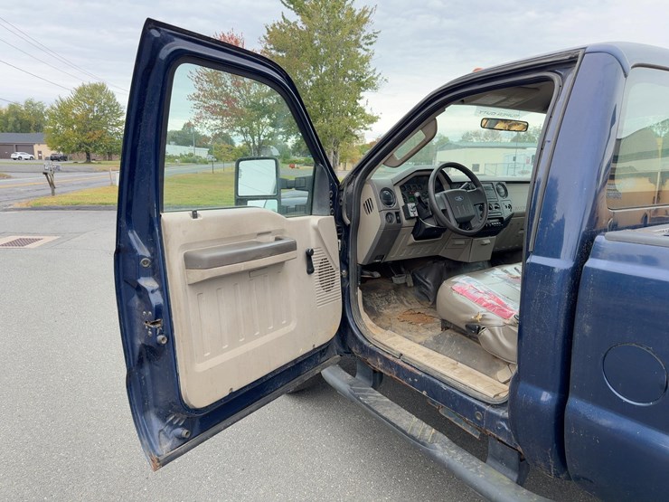 2008-ford-f350-xl-image-15