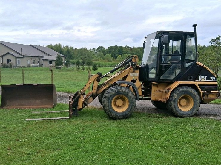 2002-caterpillar-906-image-2