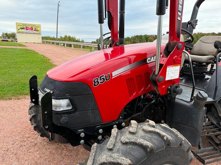 case-ih-farmall-85u-image-37