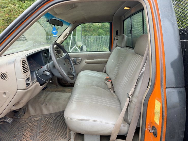 2000-chevrolet-3500hd-image-24