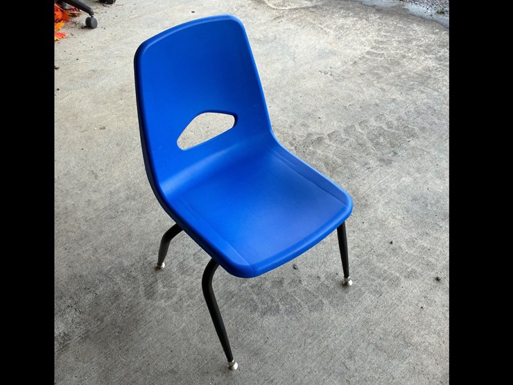 #105-•-(5)-chairs-image-1