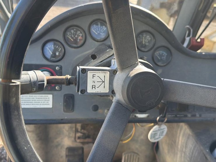 2004-terex-th644c-image-34
