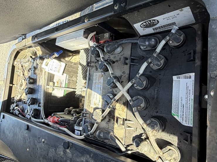 envy-nv4-neighborhood-vehicle-image-20