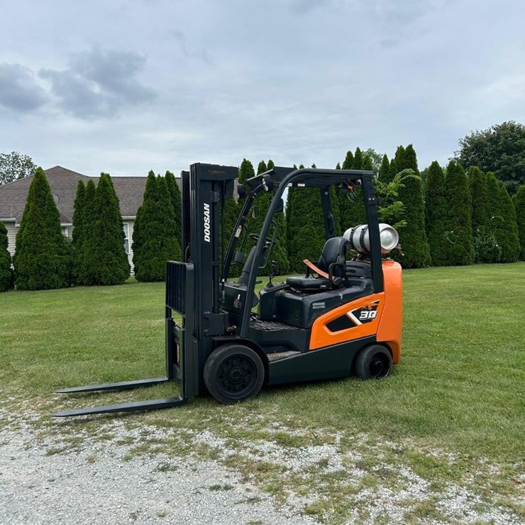 2021 DOOSAN GC30S-9