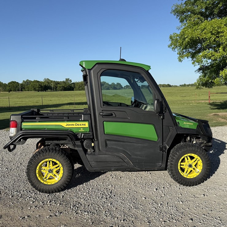 2024 JOHN DEERE GATOR