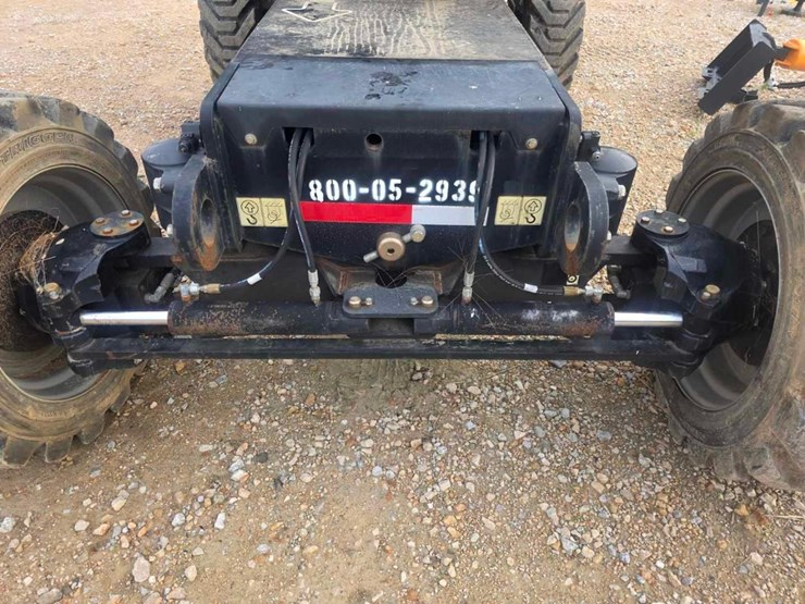 2015-jlg-800aj-image-23