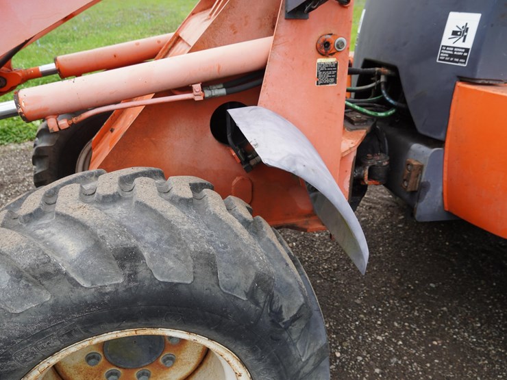 2005-kubota-r520s-image-25