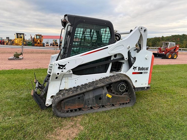 bobcat-t590-image-1