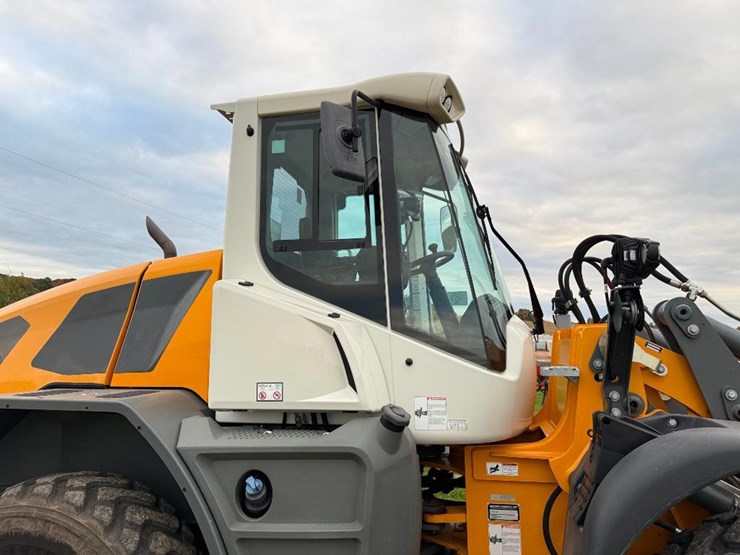 2022-liebherr-l526-image-12