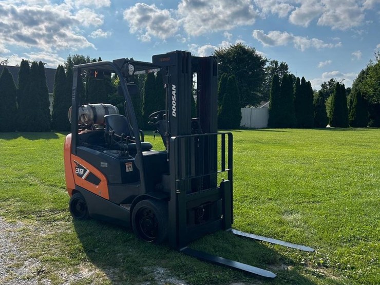 2021-doosan-gc30s-9-image-5