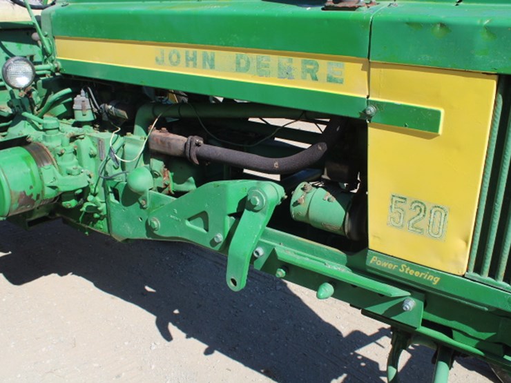 john-deere-520-image-8