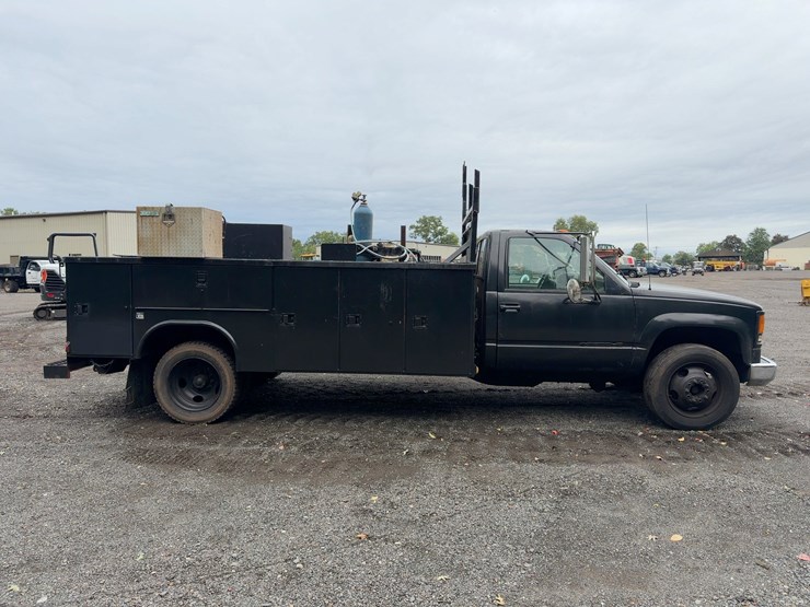2000-chevrolet-3500hd-image-6