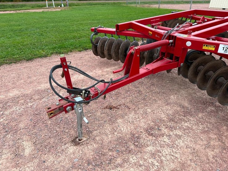 case-ih-3800-image-14