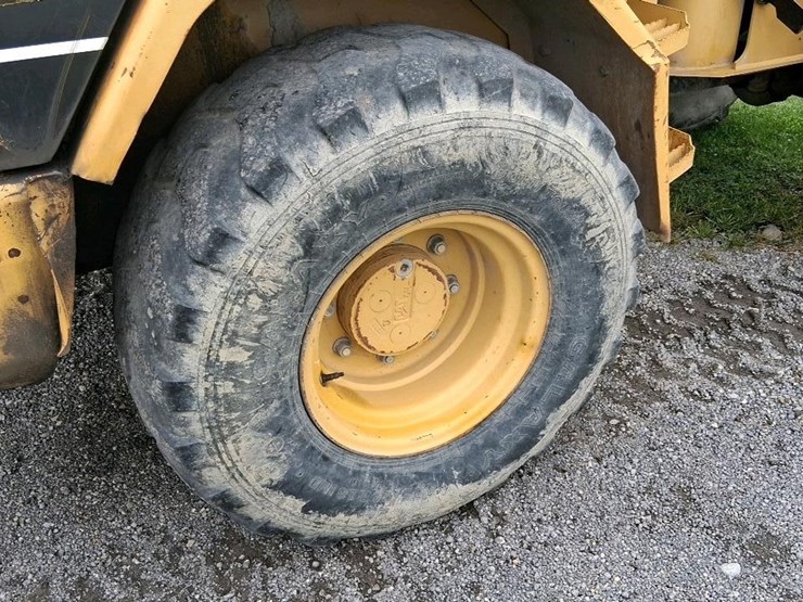 2002-caterpillar-906-image-29