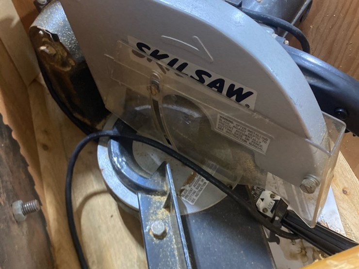 #230-•-miter-saw-image-5