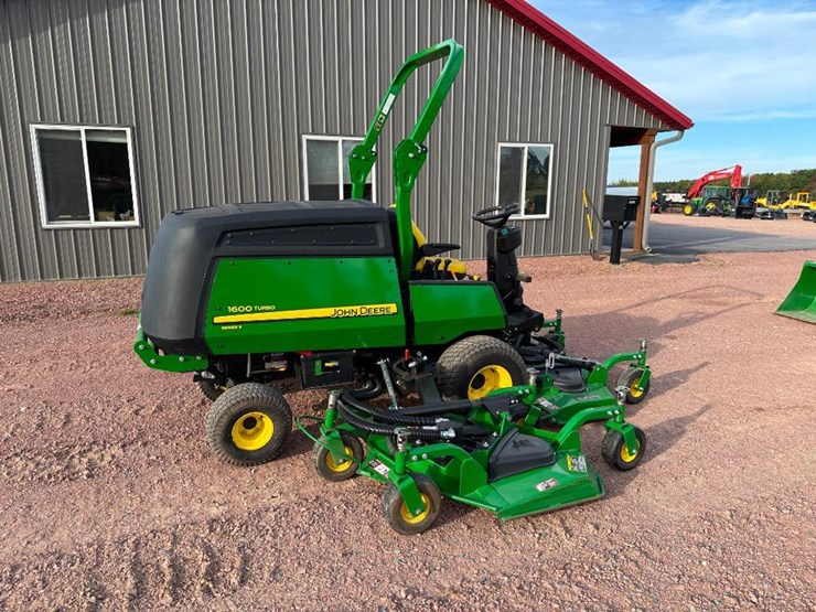 2016-john-deere-1600-turbo-image-4