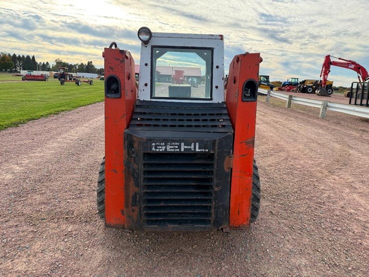 gehl-4610-image-5