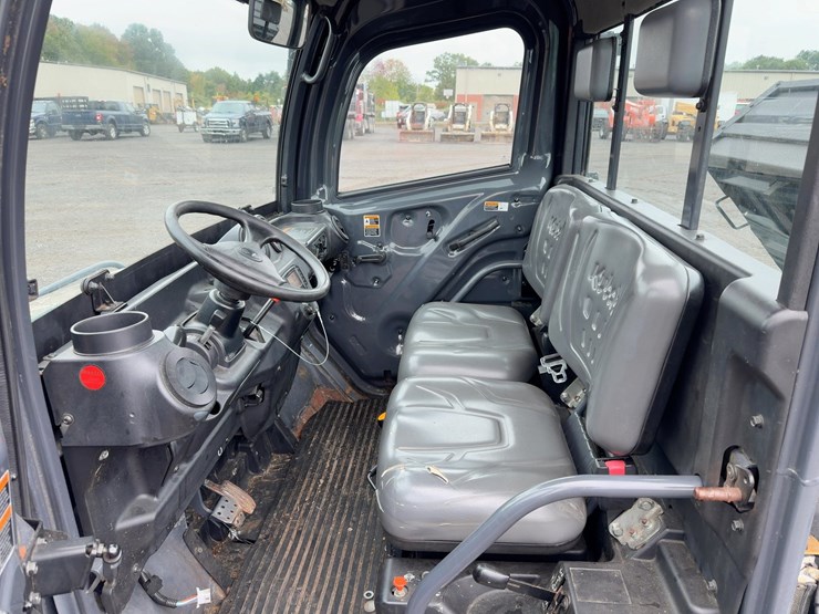 2014-kubota-rtv-x1100c-image-17