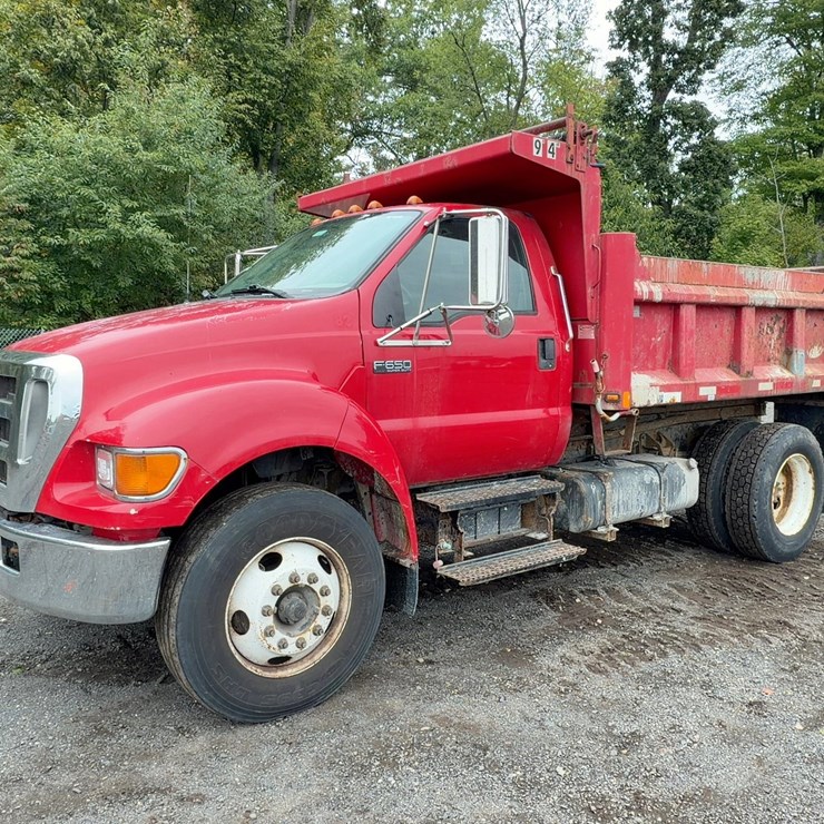2004 FORD F650 XLT