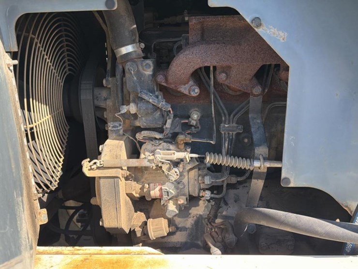 2004-terex-th644c-image-48