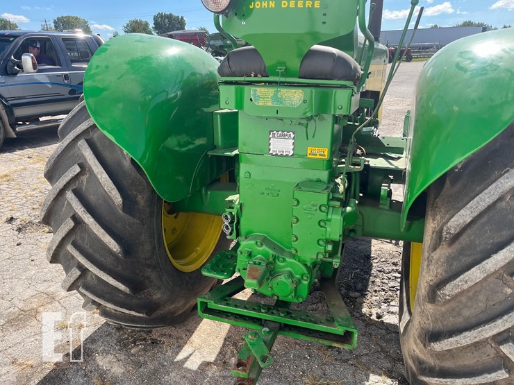 1960-john-deere-730-image-3