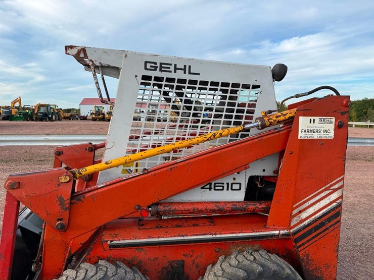 gehl-4610-image-10