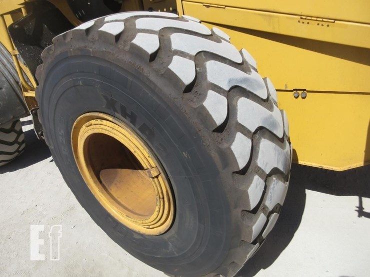 2005-deere-644j-image-11