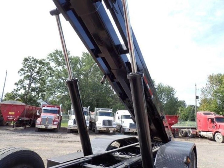 2016-kenworth-t880-image-74