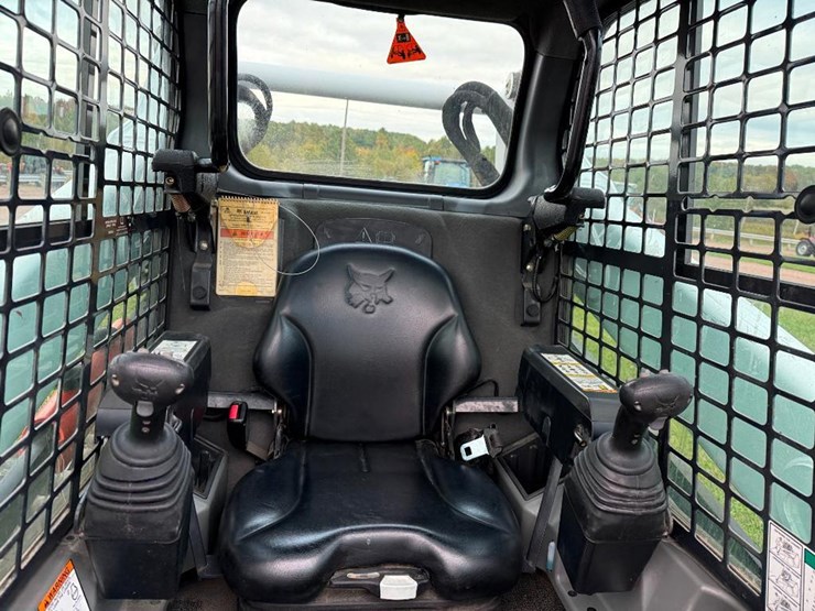 bobcat-t590-image-32
