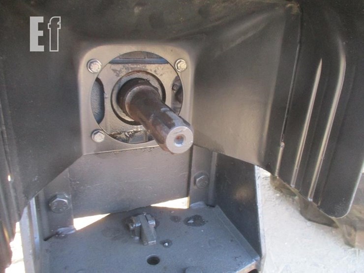 2009-case-ih-farmall-65c-image-16