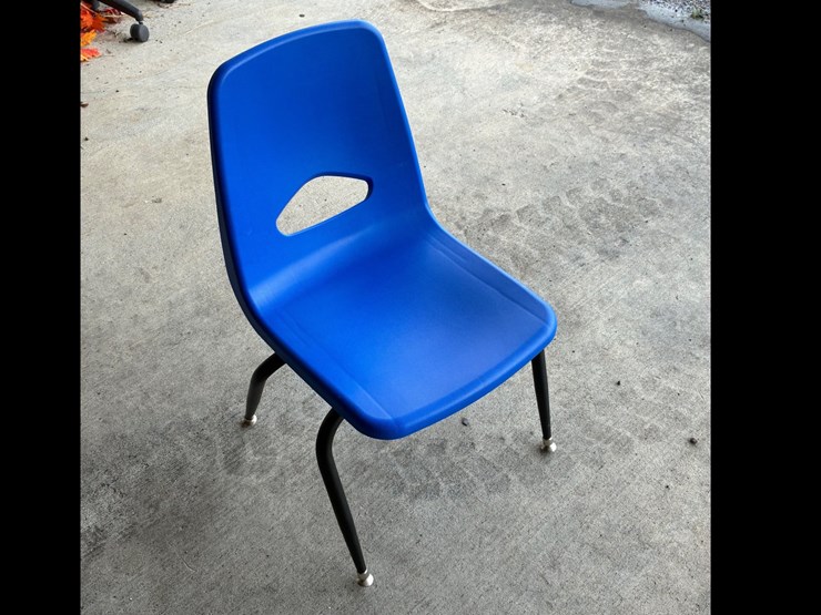 #111-•-(5)-chairs-image-1