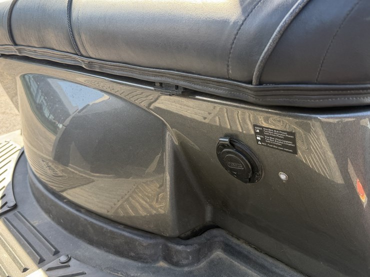 envy-nv4-neighborhood-vehicle-image-19