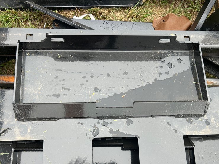 #134-•-skid-steer-ding-fork-image-3