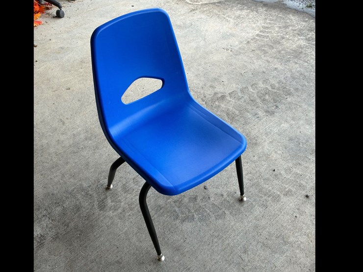 #117-•-(5)-chairs-image-1