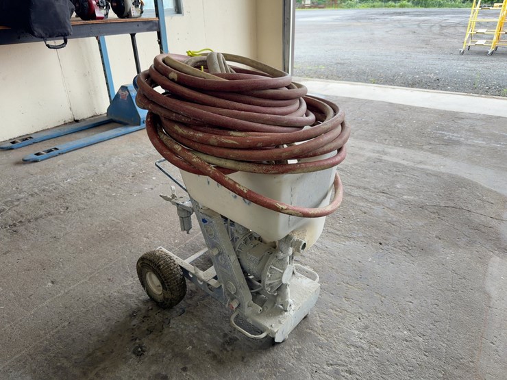 graco-texspray-gtx-2000-texture-&-drywall-sprayer-image-2