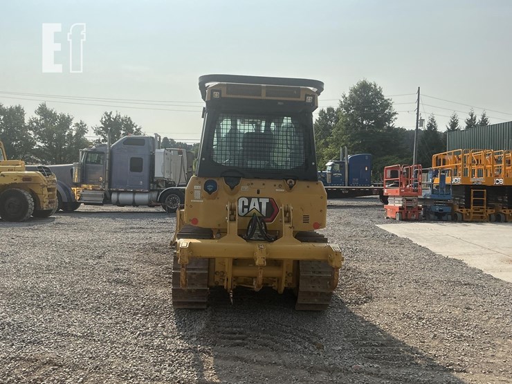 2023-caterpillar-d1-image-3