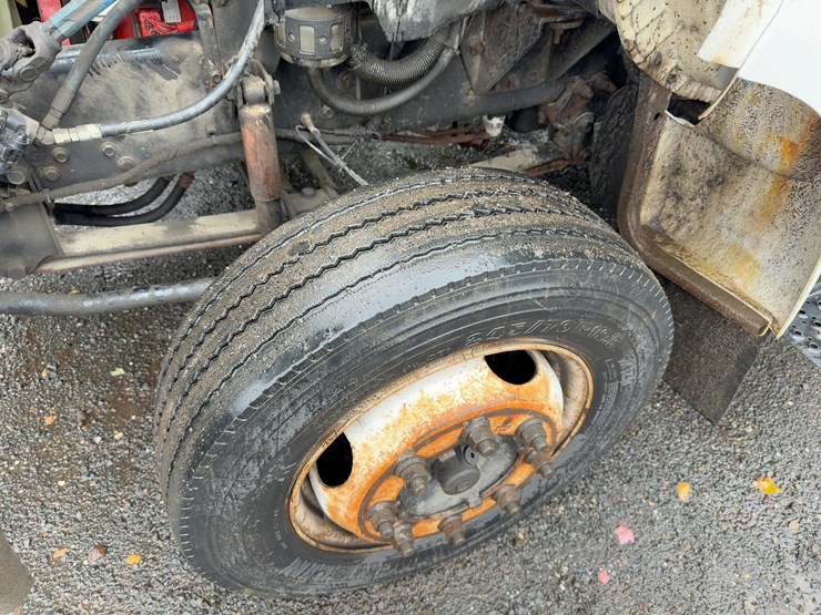 2008-ford-f650xl-image-10