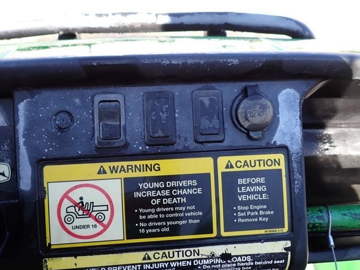 2012-john-deere-gator-image-17
